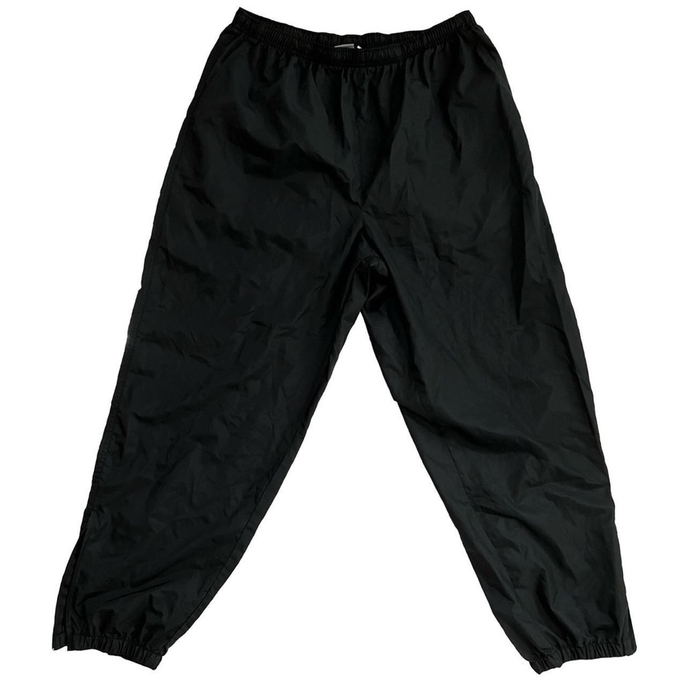 VINTAGE BLACK PARACHUTE PANTS